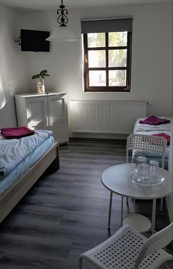 Statek U Dubu Otel Svojetin Dış mekan fotoğraf